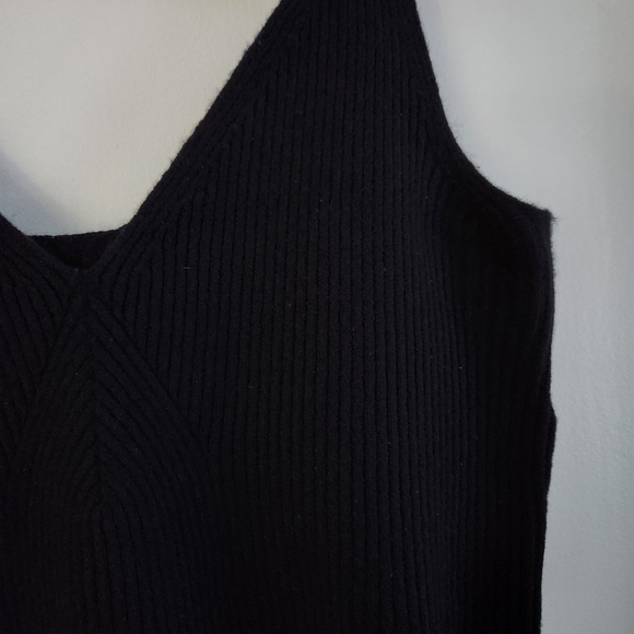 Very Soft Black Cashmere Tank Top From J Crew - Picture 2 of 6